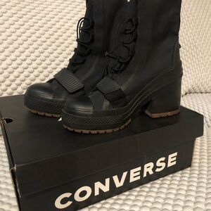 Converse Women's Black Lace-Up Chunky Boots
